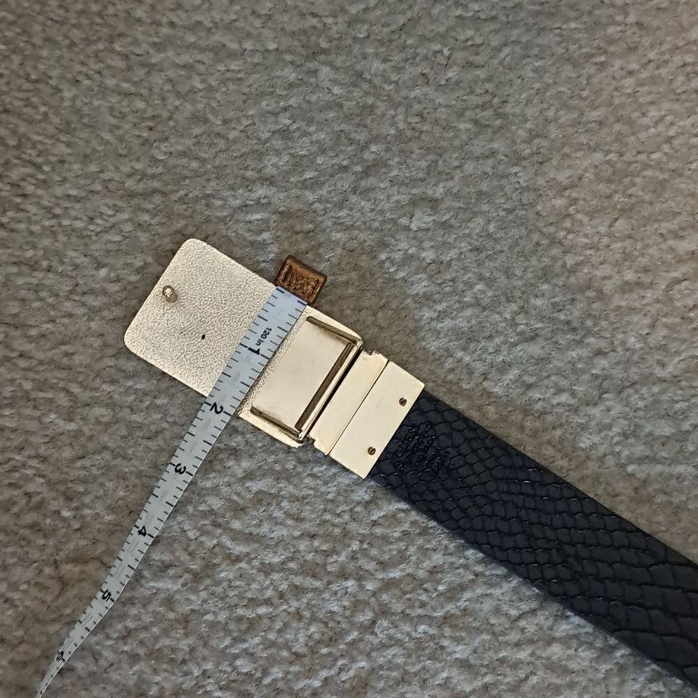Guess Vintage Y2K Women’s Belt Reversible Gold Tone Buckle Black Animal Size 48” - Picture 9 of 12